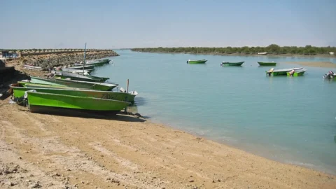 بهترین زمان سفر به قشم ۱۴۰۵ | آب‌وهوا، شلوغی و قیمت